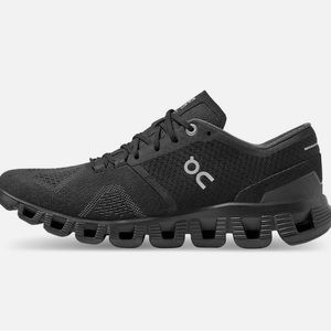 on women’s cloud x runner